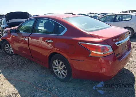 2015 Nissan Altima 2.5 S из США, поврежденный, VIN 1N4AL3AP7FC412535